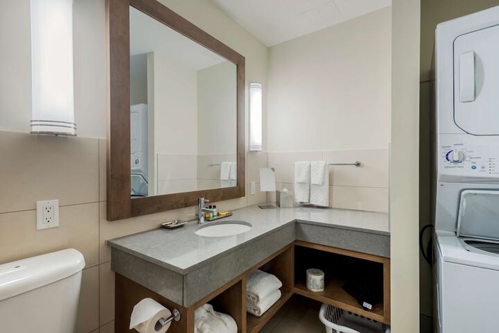 Best Western Plus Sawridge Suites