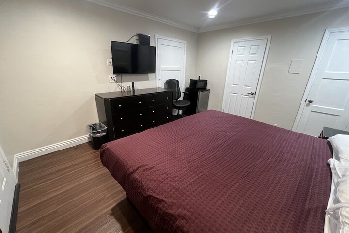 Room 47 of 65