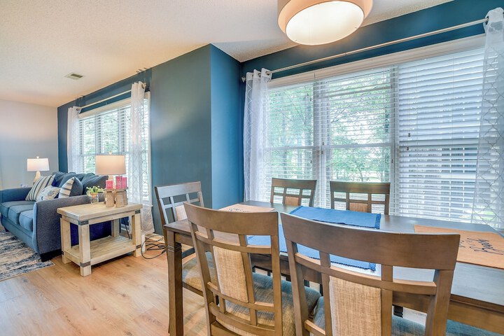 Sunset Beach Condo: Ideal Golfing Getaway!