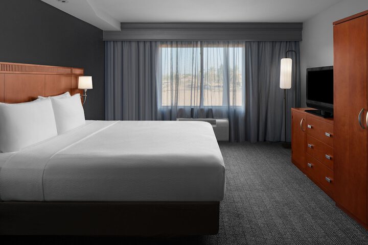 Room 16 of 43