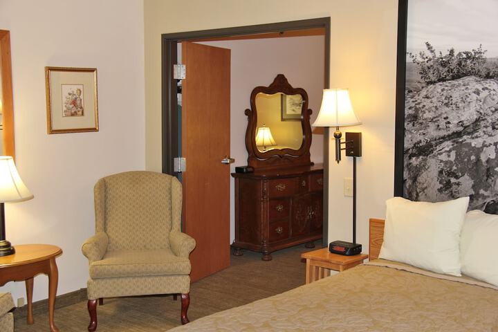 Room 30 of 46