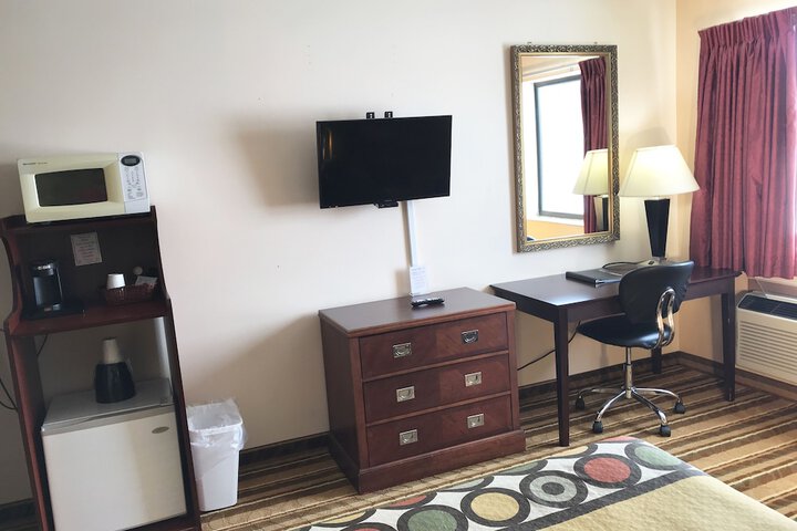 Room 10 of 35