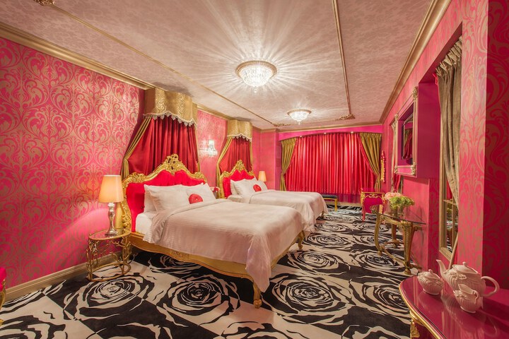 Room 22 of 57