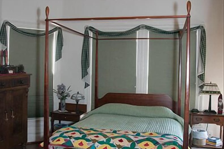Room 10 of 69