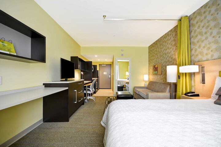 Room 21 of 48