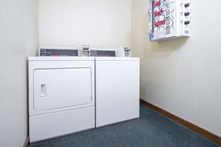 Room 7 of 15