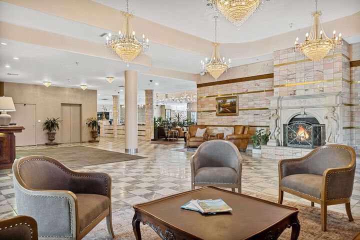 Chateau Big Bear Boutique Hotel BW Signature Collection