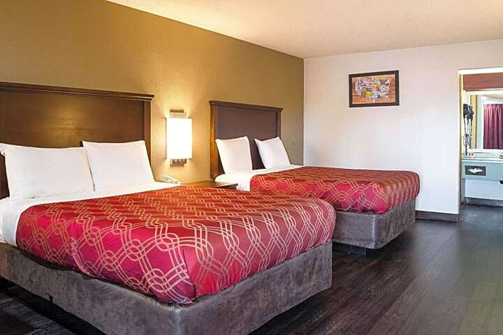Econo Lodge Southeast