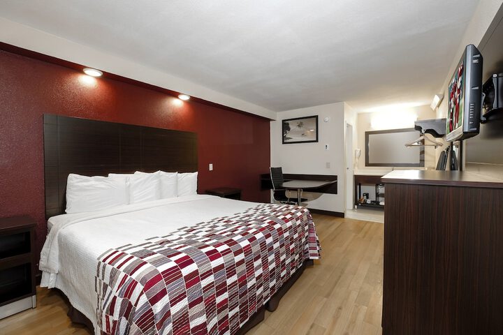 Room 12 of 32