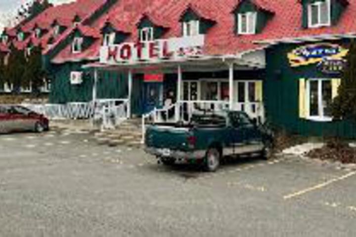 Auberge Des Carrefours