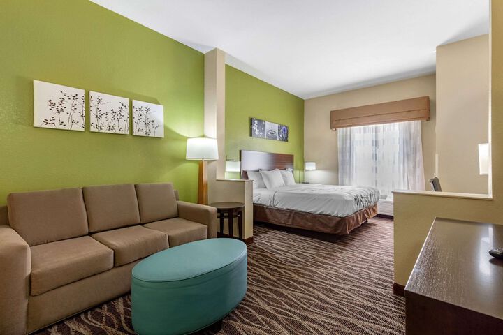 Room 18 of 34