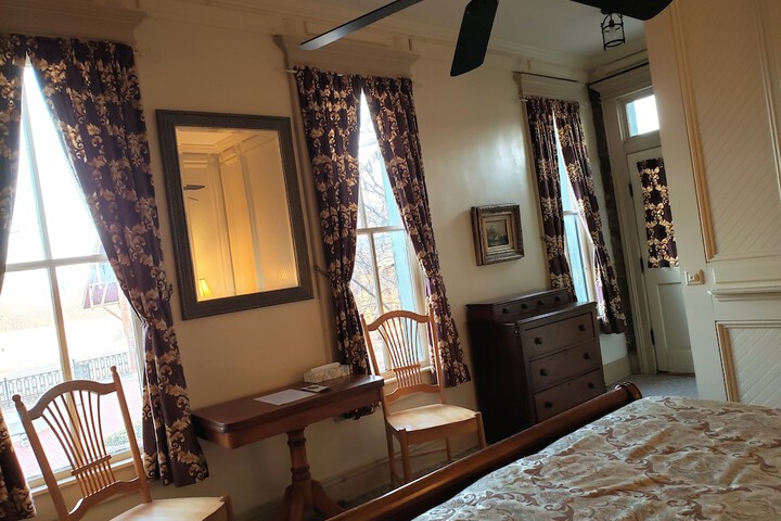 Room 45 of 74