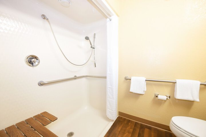 Room 15 of 27