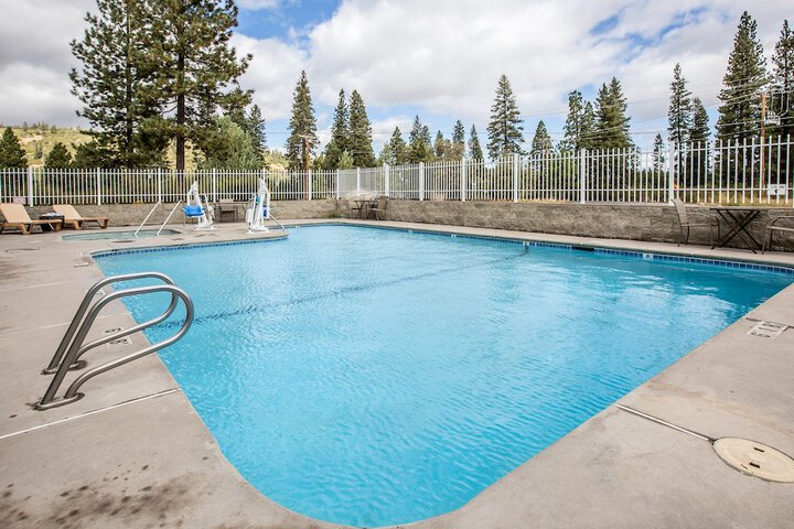 Pool 6 of 85