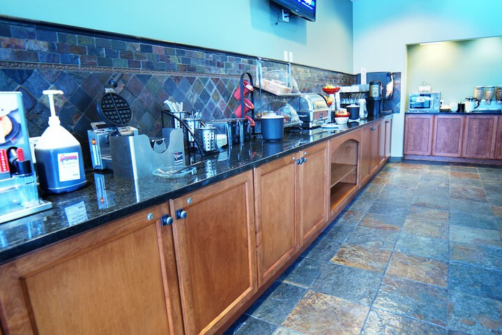 Breakfast/Coffee Service 11 of 14