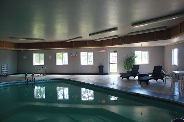 Pool 4 of 18