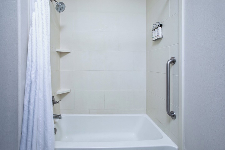 Holiday Inn Express & Suites Duncan by IHG
