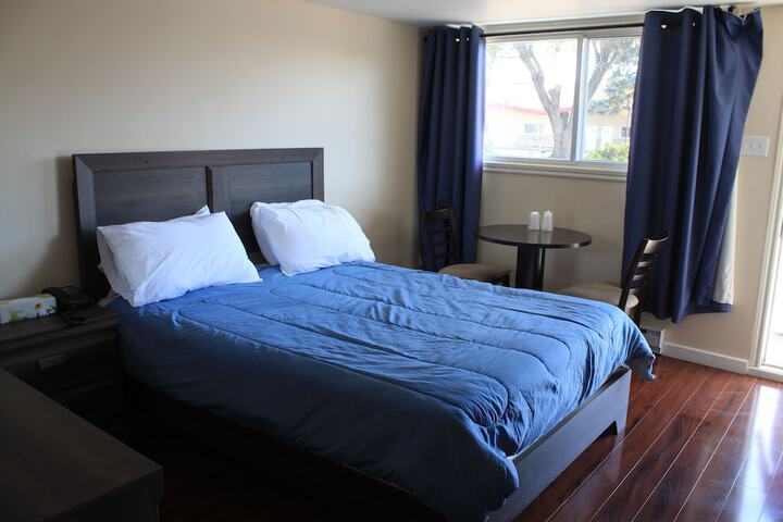 Room 8 of 47