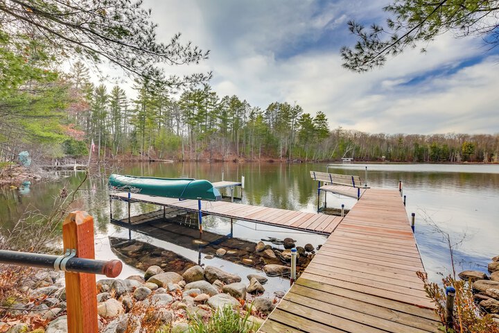 Lakefront Rhinelander Cabin w / Dock & Fire Pit!