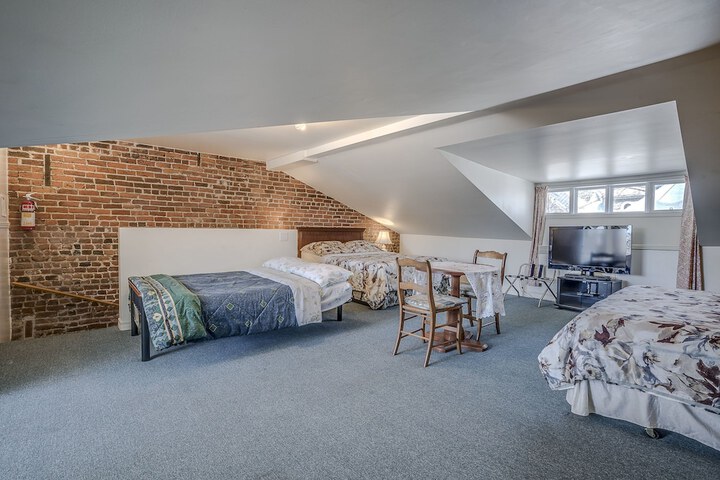 Room 14 of 50