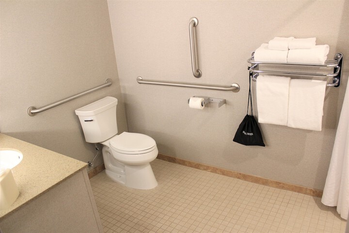 Room 30 of 43