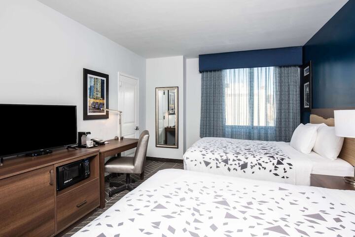 Room 16 of 31
