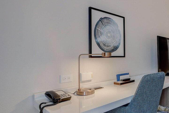 Room 45 of 73