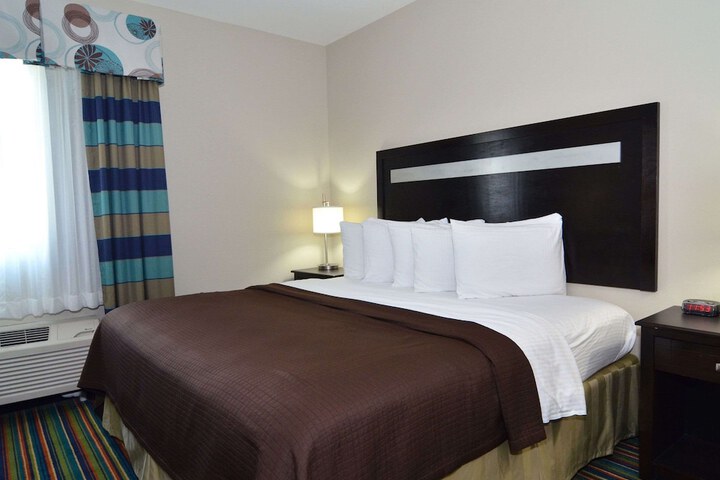 Room 18 of 25