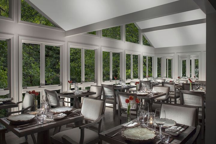 Dining 122 of 191