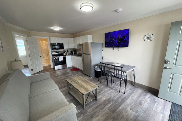 Room 43 of 179