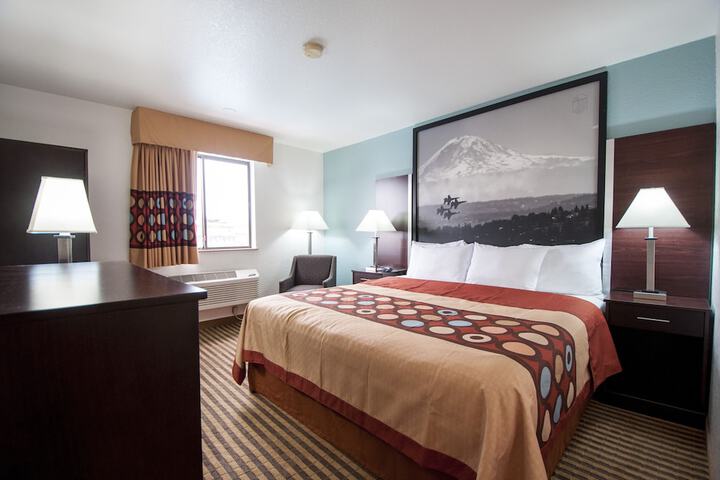 Room 12 of 44