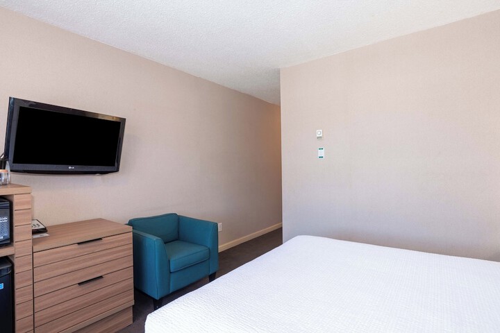 Room 26 of 36