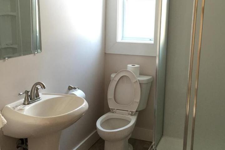 Admirals Quay Motel & Suites