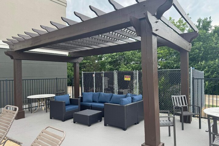 La Quinta Inn & Suites by Wyndham Ada