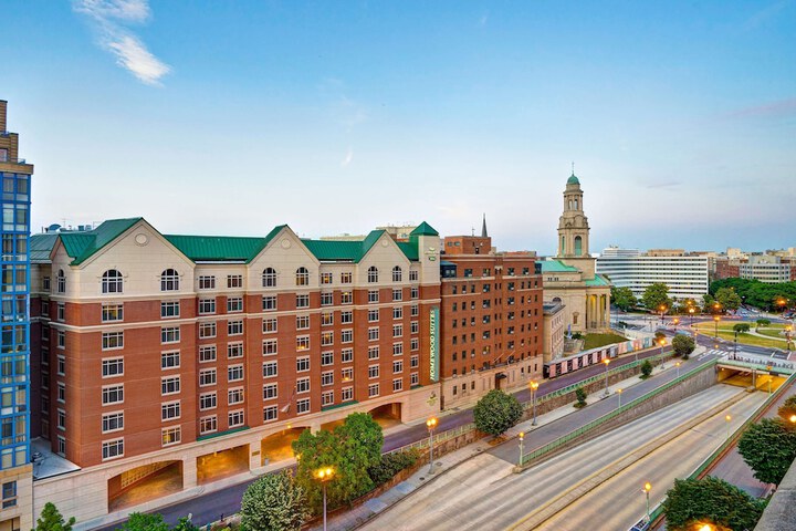 Hotel 4 of 53