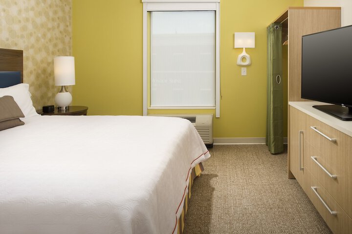 Room 18 of 32