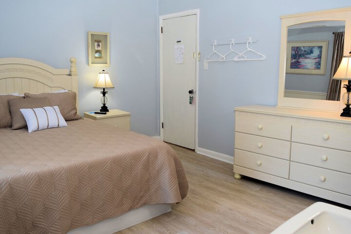 Room 107 of 309