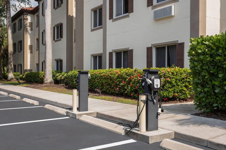 Hawthorn Extended Stay by Wyndham Naples