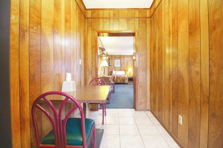 Room 21 of 92