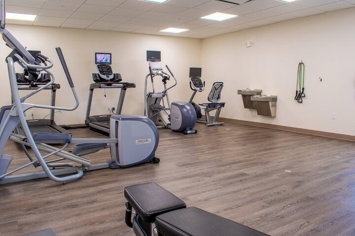 Holiday Inn Express & Suites Yorkville by IHG