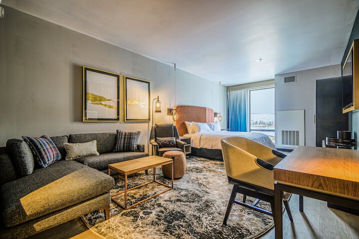 Room 46 of 118