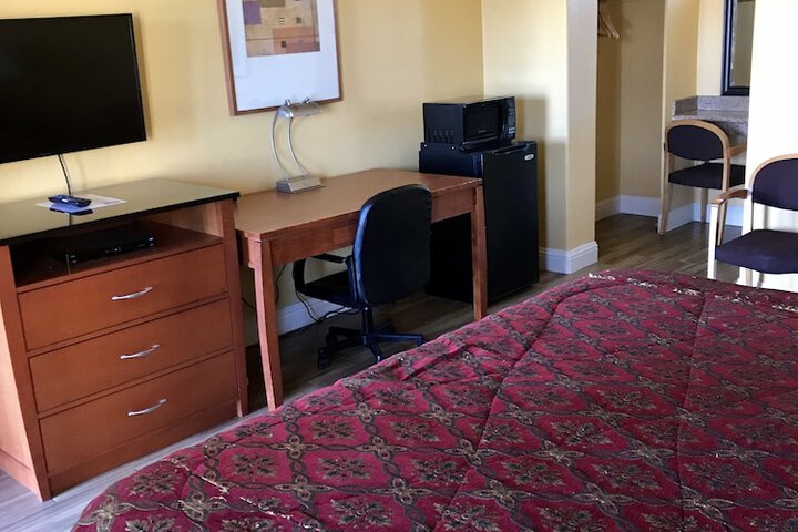 Town & Country Motel