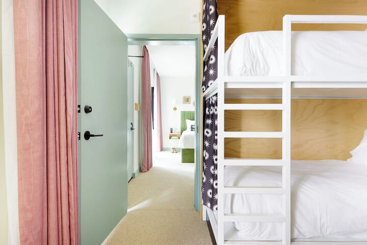 Room 19 of 88