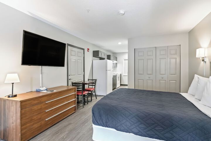 Room 12 of 24