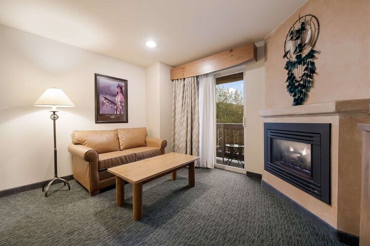 Best Western Plus Kentwood Lodge