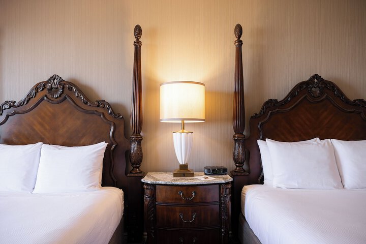 AmishView Inn and Suites