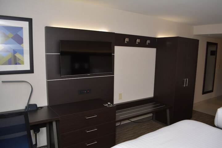 Holiday Inn Express & Suites Waterville - North by IHG