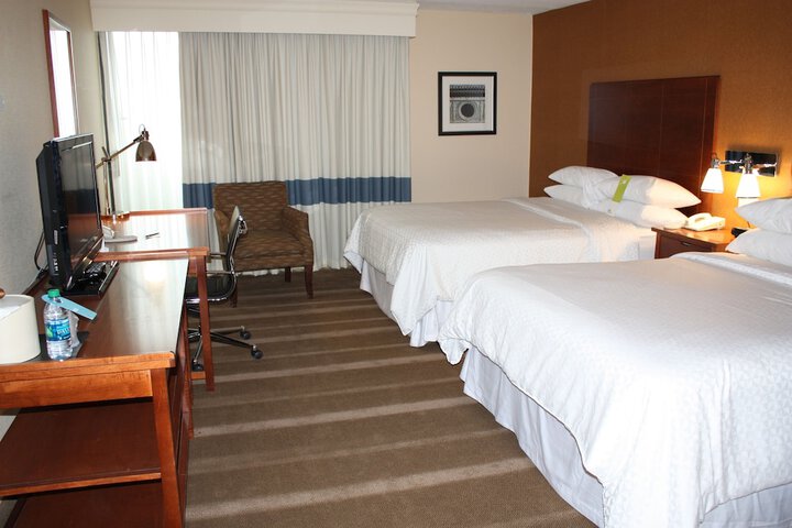 Room 18 of 37