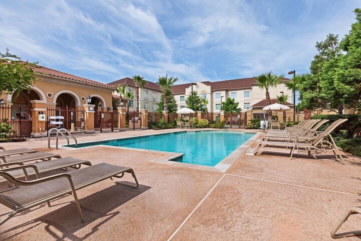 Pool 8 of 50