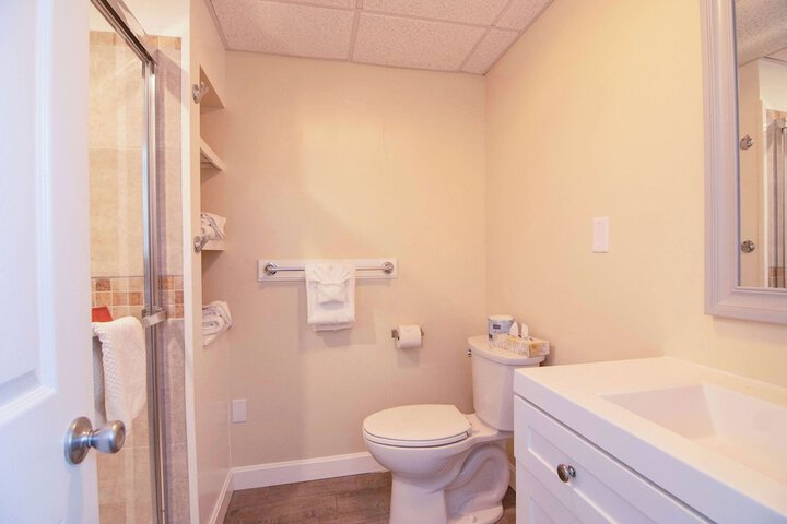 Room 143 of 154